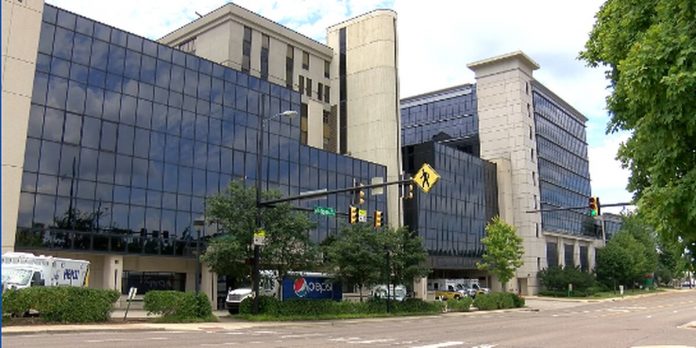 Huntsville Hospital elective procedures underway, bringing back hundreds of employees