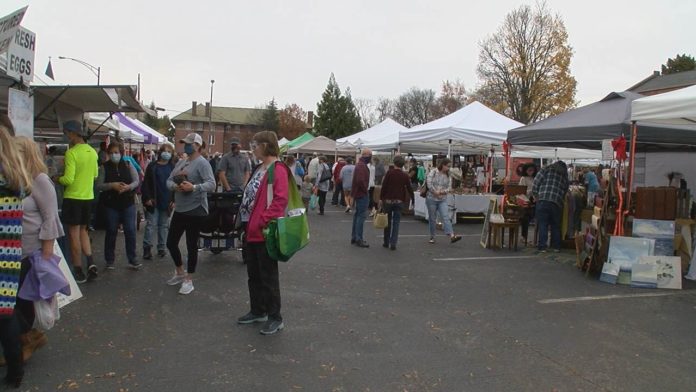 North Alabama small business owners thankful for holiday market in Huntsville